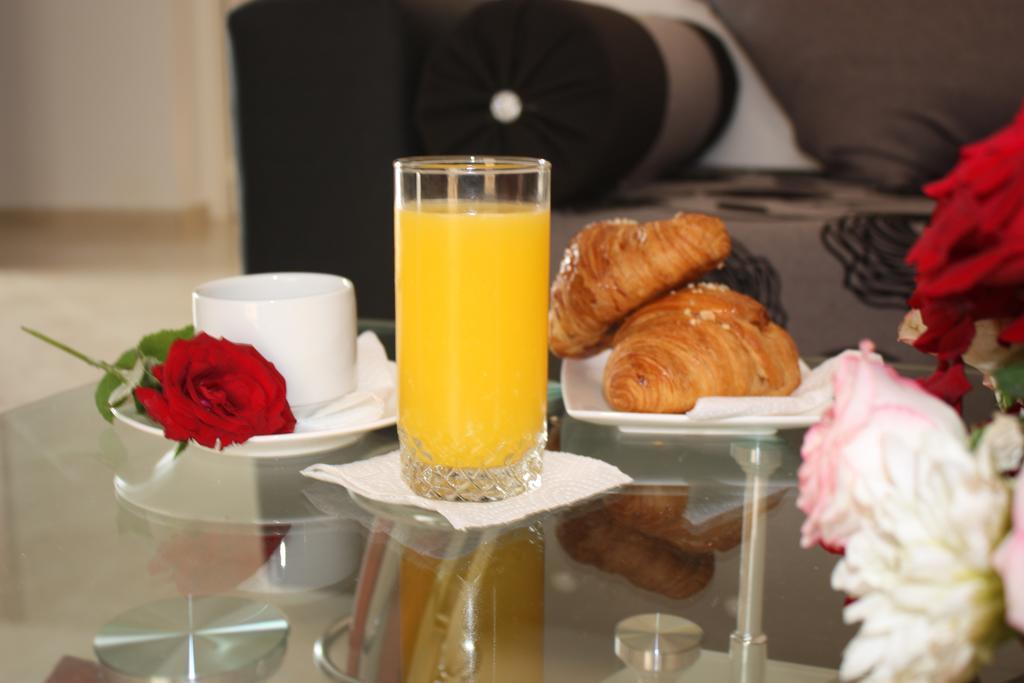 Hotel La Place Эль-Джадида Номер фото
